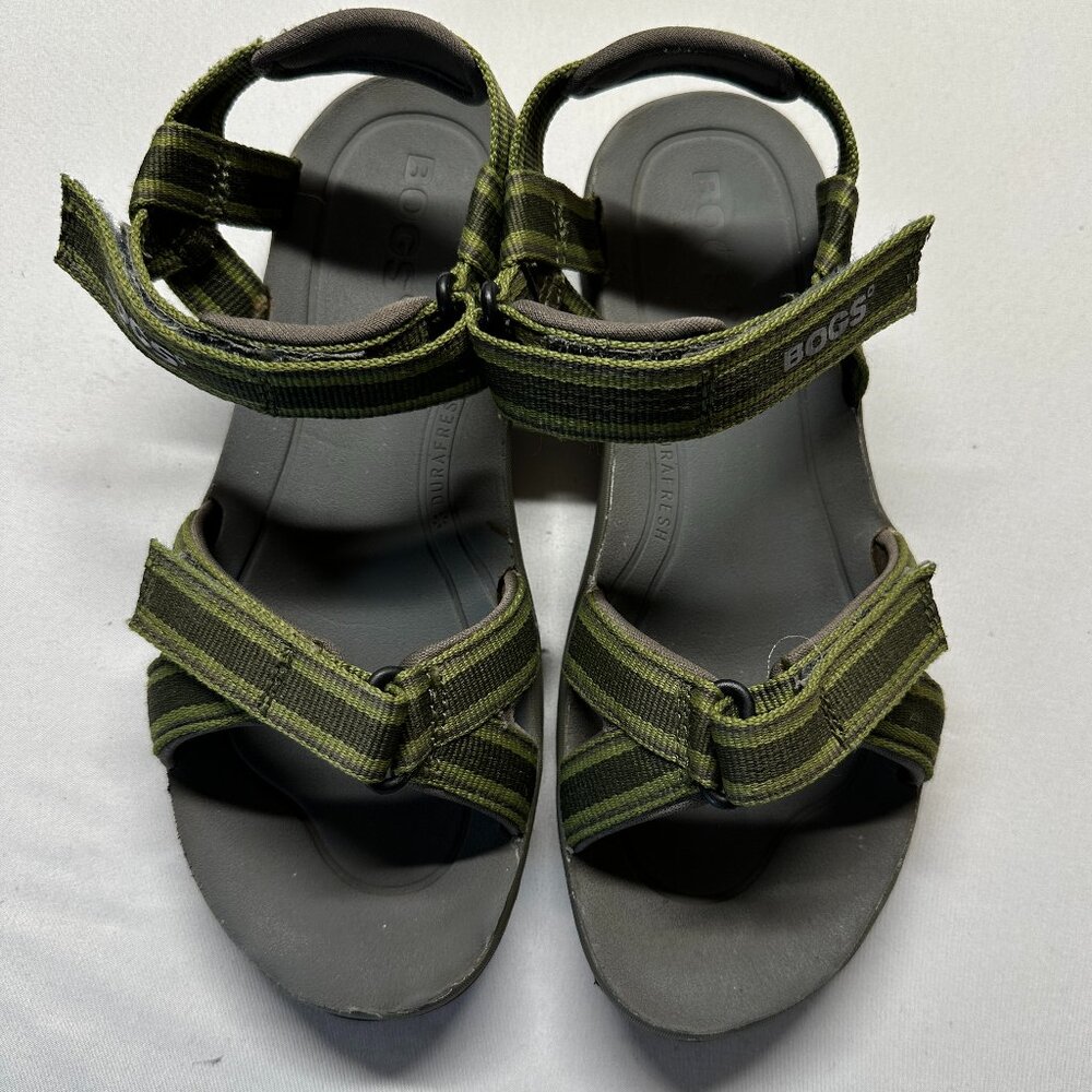 BOGS Boys Rio Stripe Sandals | Green | Youth US 5 EU 38